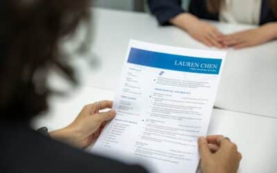 🔍Entretien de recrutement – « Quel âge avez-vous ? » 🤔 Bien que cette question devrait être proscrite lors d’un entretien, il semb…